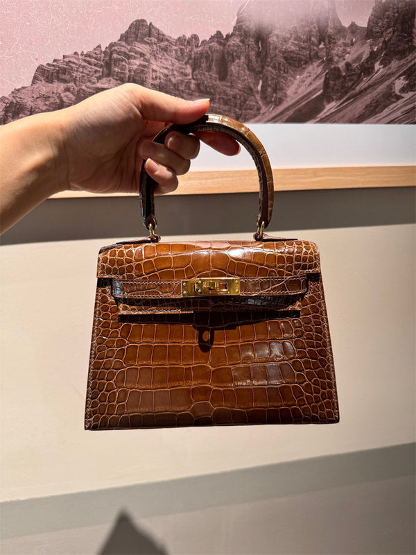 Balanced bag shown from front angle