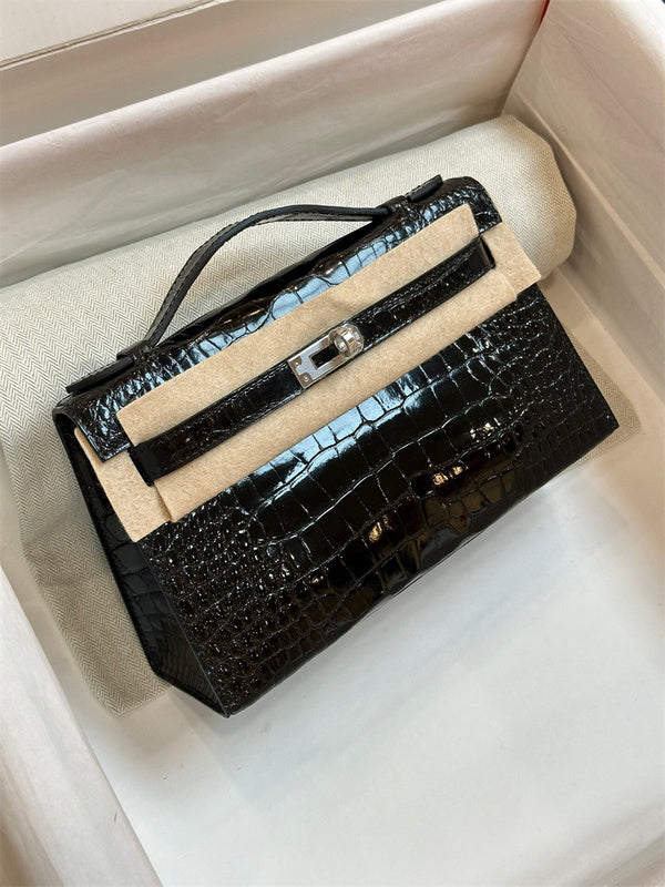  Polished carryall bag carried on shoulder