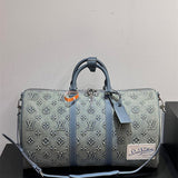  Elegant handbag front view