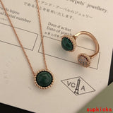 Front view of Van Cleef & Arpels unisex jewelry piece