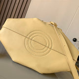 Ziva's Charm handbag – interior view (35cm*21cm*11.5cm)