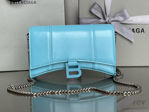 Zivas Charm Refined Everyday Style Statement Handbag (Effortless Style Upgrade) – Front View
