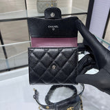  handbag, compact everyday style, image 2