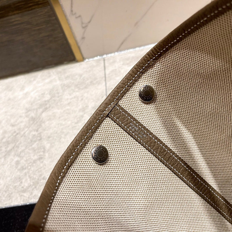 Refined handbag styled for everyday wear