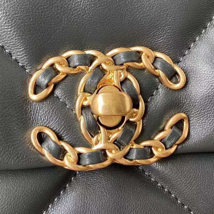  women's handbag, mid design, view 4