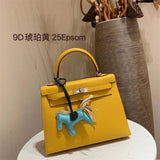  tailored everyday bag detail view showing craftsmanship 26