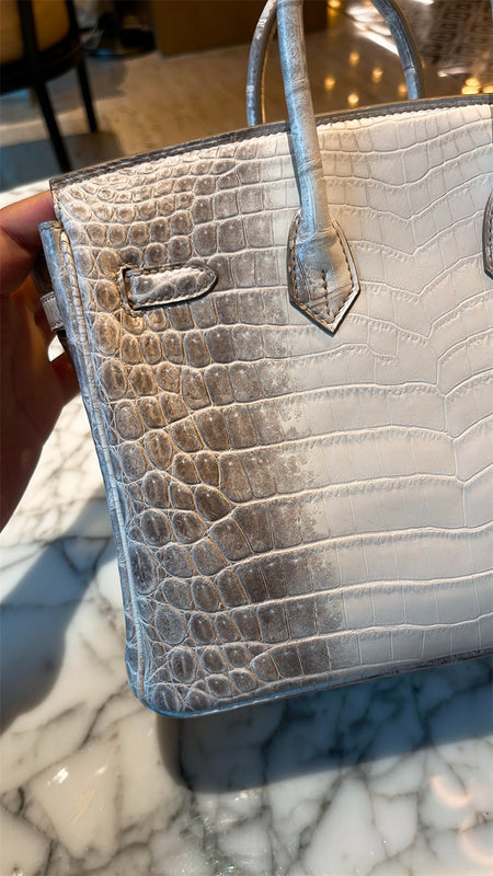  satchel close-up of hardware and finish 17