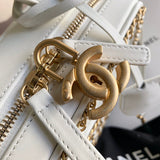  handbag, compact everyday style, image 5