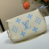  Sophisticated handbag carried on shoulder