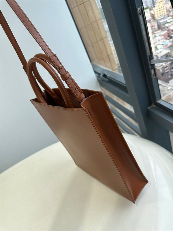 Ziva's Charm handbag – angled view (36cm*28cm*7.5cm)