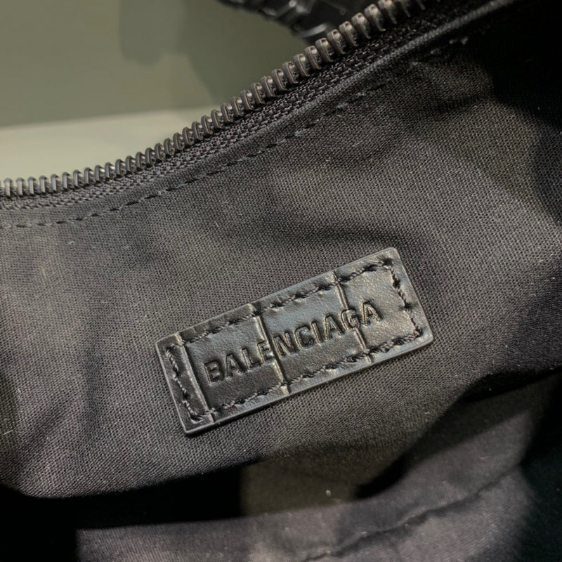 Elegant Premium PU Leather Handbag - Premium Craftsmanship Detailing | Women's Designer-Inspired Purse #381 - texture close-up (image 9) of designer-inspired handbag