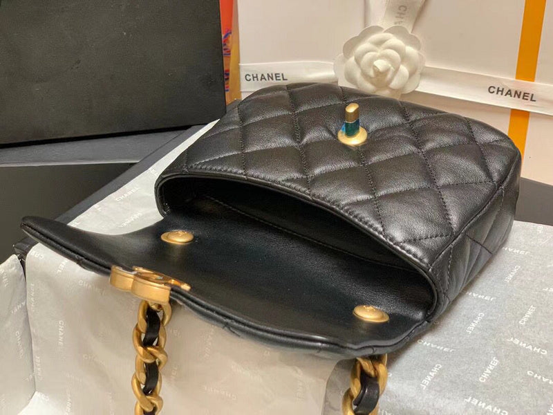  mid purse view 8