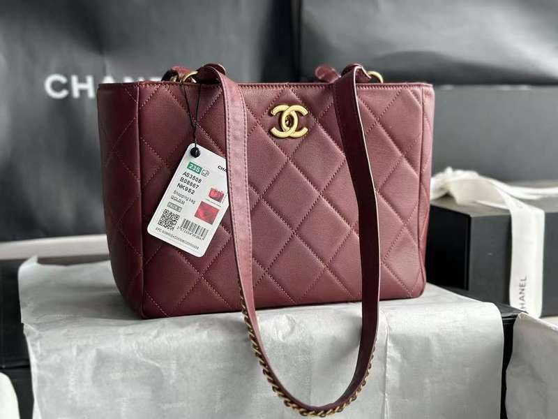 Zivas Charm Versatile Design Everyday Handbag (Elevated Daily Companion) – Interior View