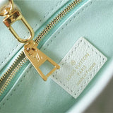  essential tote bag detail view showing craftsmanship 20