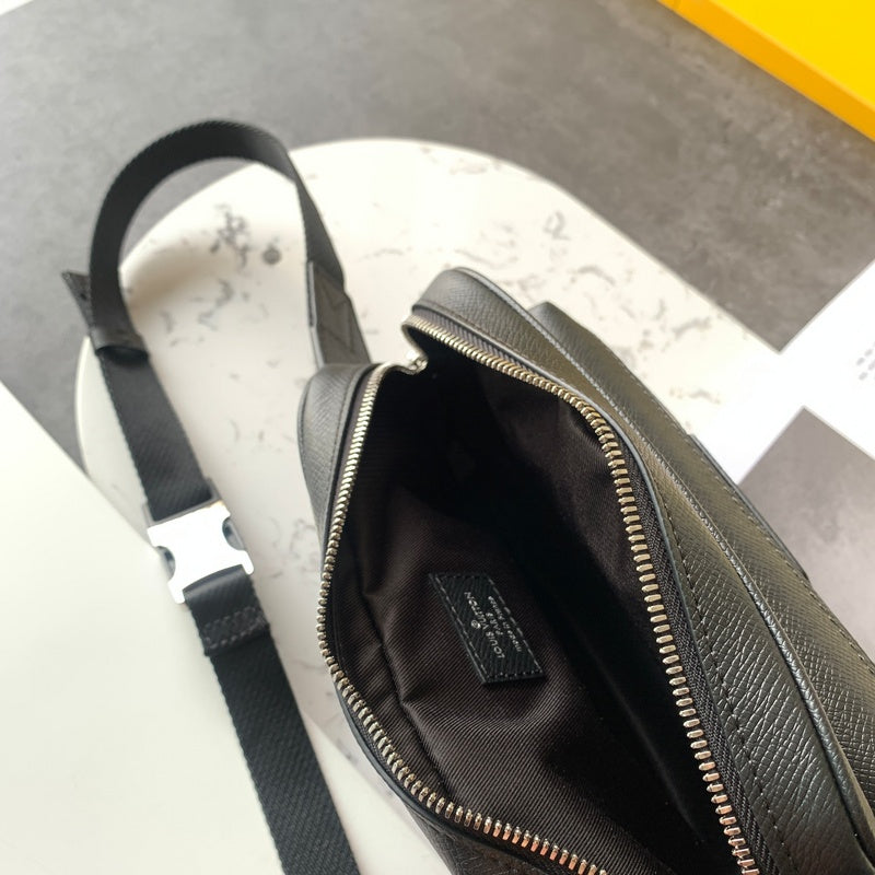 Front view of premium classic women's handbag – women's everyday handbag