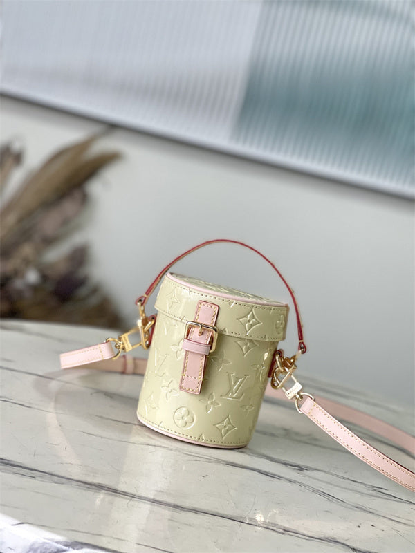  Tailored satchel front view 13