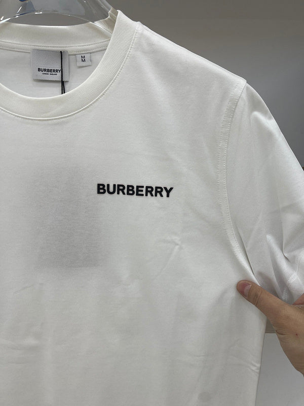 Styling view of Burberry luxury piece style No.286