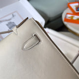  shoulder bag interior and compartment view 51