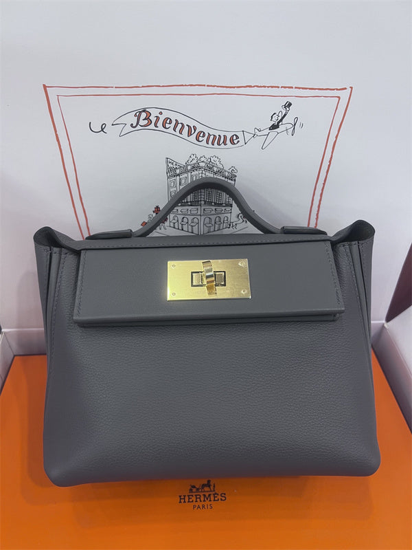 Elegant handbag styled for everyday wear