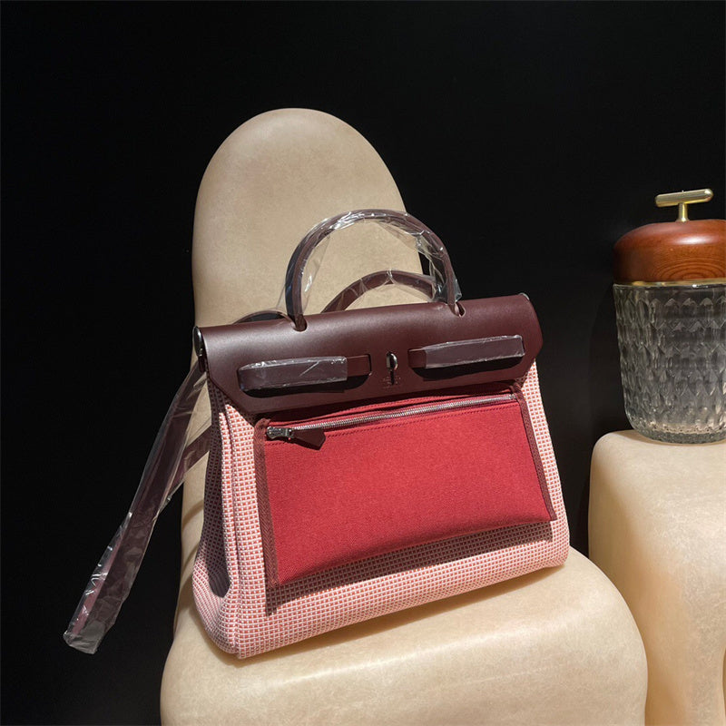  Graceful everyday bag front view 25