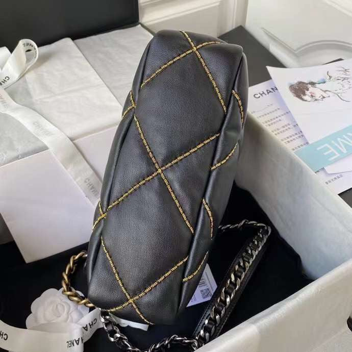  mid purse view 5