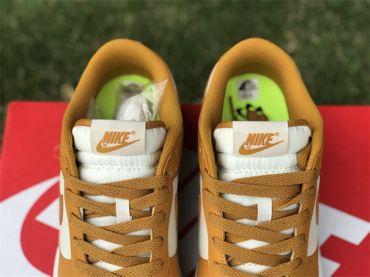 Nike clean off-white luxury sneakers view 9 padded collar comfort