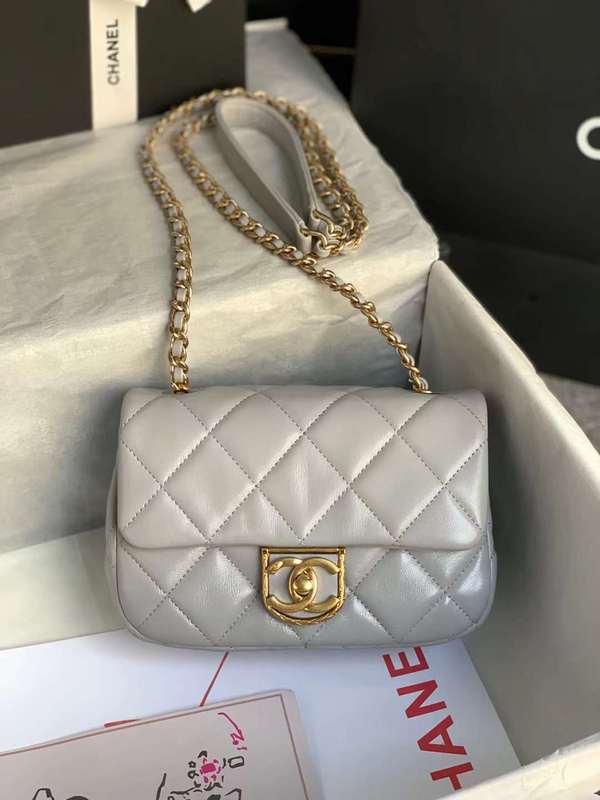 Zivas Charm Modern Edge Everyday Handbag (Effortless Style Upgrade) – Interior View
