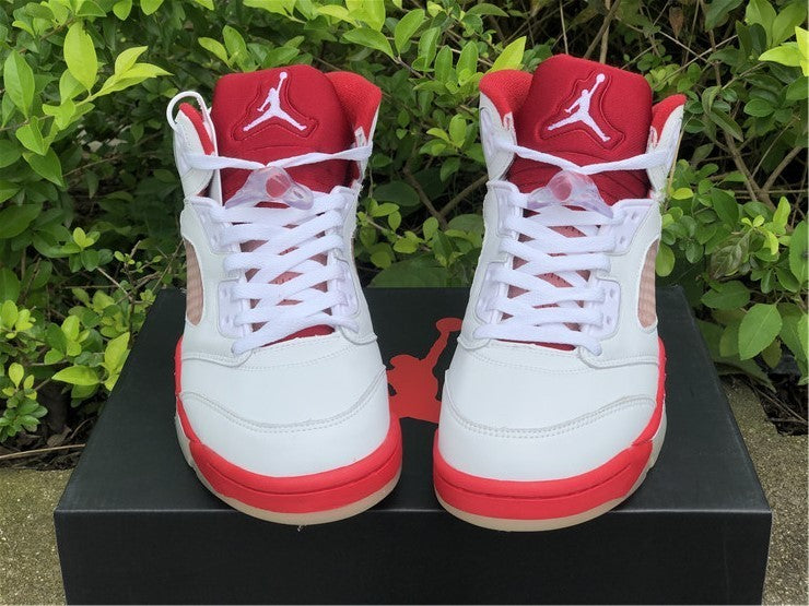 Nike Men's & Women's Signature Luxury Sneakers — Style 156 detail view