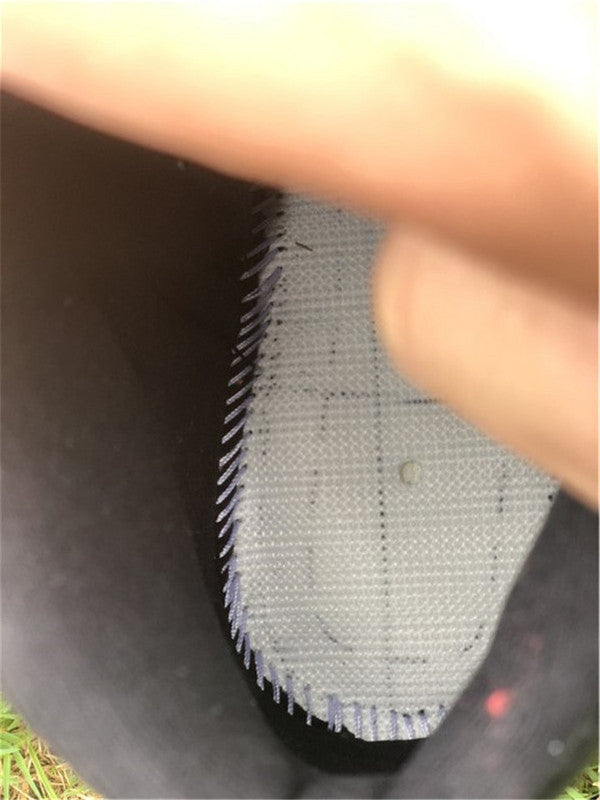 Nike Men's & Women's Premium Athletic Sneakers — Style 187 interior view