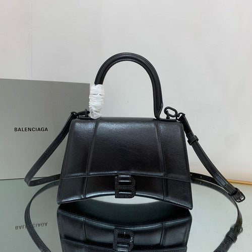 Zivas Charm Refined Structure Statement Handbag (Contemporary Shape Language) – Front View 2