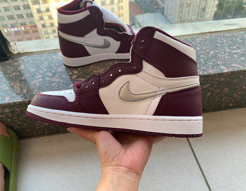 Nike Men's & Women's Designer Lifestyle Shoes — Style 164 detail view