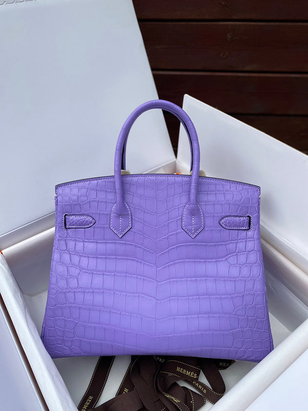 Balanced handbag styled for everyday wear