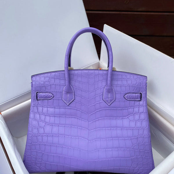 Balanced handbag styled for everyday wear