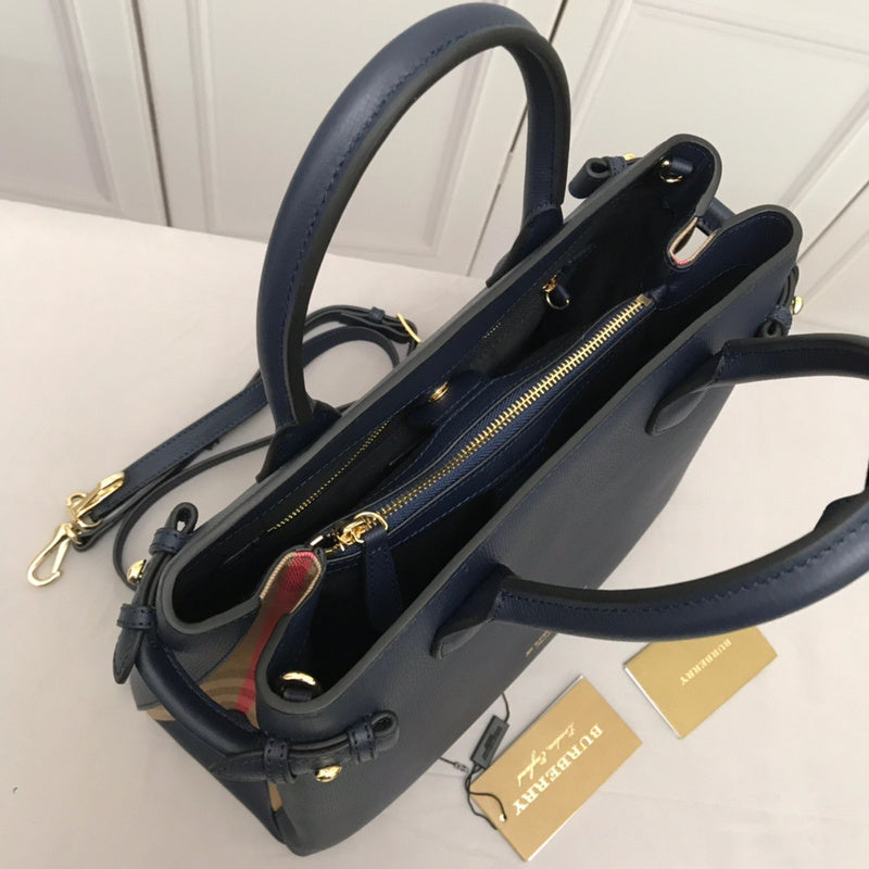 Ziva's Charm handbag – carry view (one versatile size)