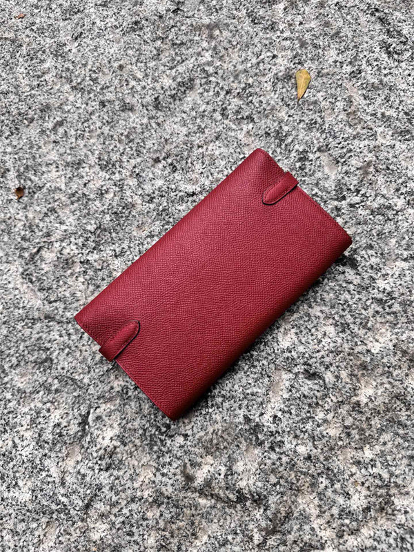 Everyday-Ready handbag styled for everyday wear
