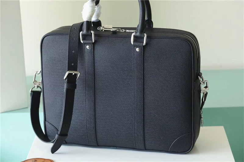  satchel interior and compartment view