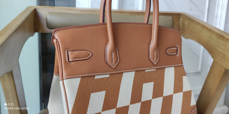 Interior view of understated premium bag