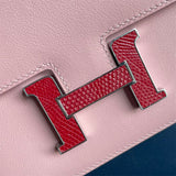 Close-up detail of streamlined bag design