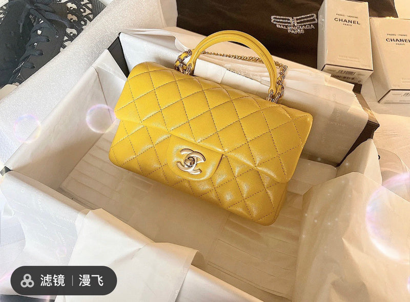  women's handbag, versatile design, view 1