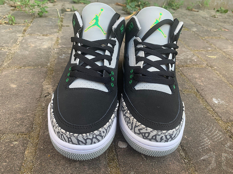 Nike Men's & Women's Luxury Fashion Trainers — Style 210 back view