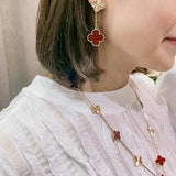 Full view of Van Cleef & Arpels unisex jewelry piece