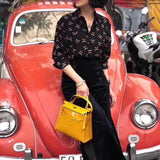  streamlined shopper bag styled with outfit 12