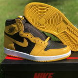 Nike Men's & Women's Designer Low-Top Shoes — Style 161 close-up view