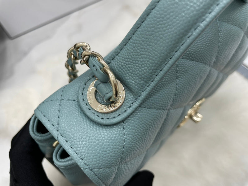  mid purse view 2