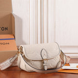  effortless shoulder bag styled with outfit