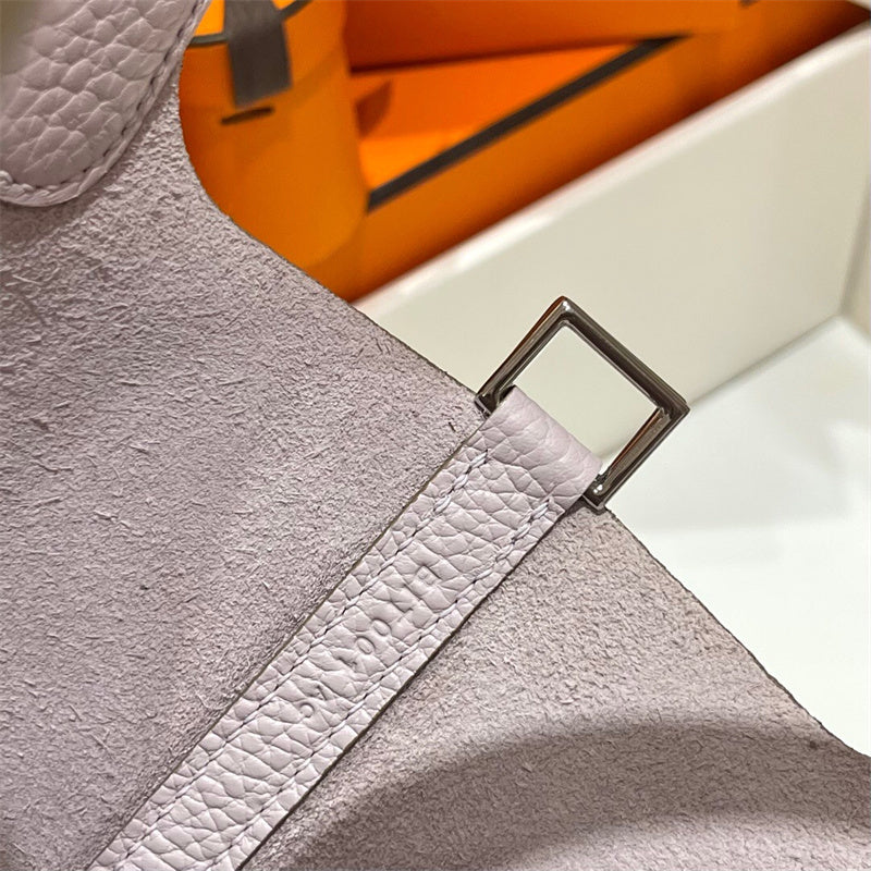  everyday bag interior and compartment view 87