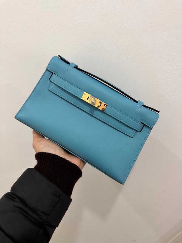 Chic bag shown from front angle