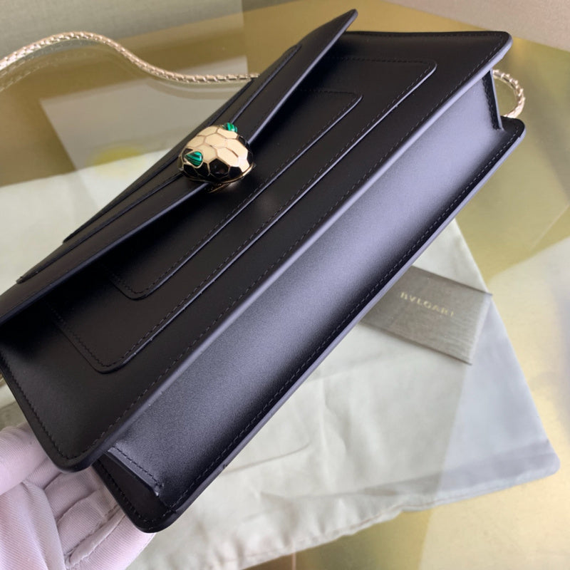 Sophisticated Premium PU Leather Handbag - Smooth Faux-Leather Exterior | Women's Statement Accessory #1667 - hardware and detail close-up (image 5) of designer-inspired handbag