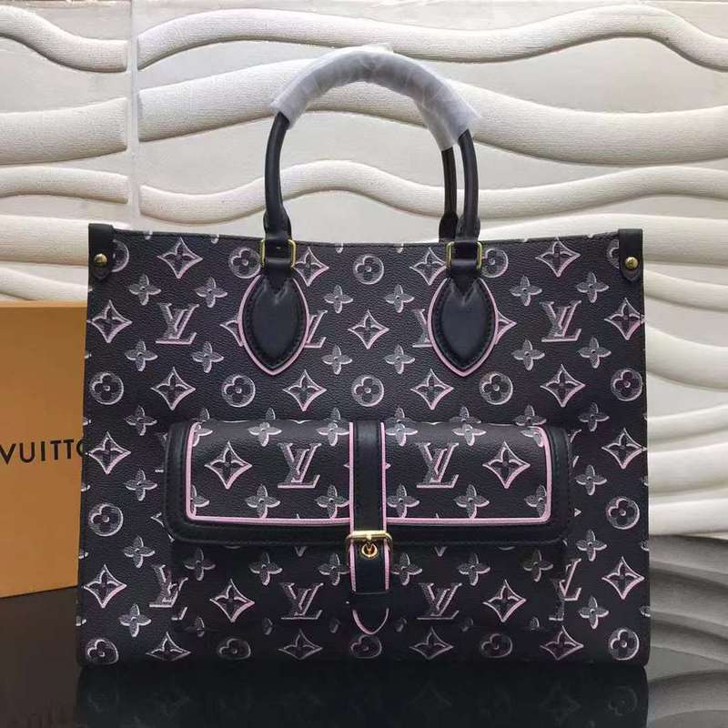 Side profile of modern statement women's handbag – women's luxury accessory