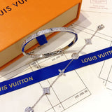 Front view of Cartier unisex jewelry piece